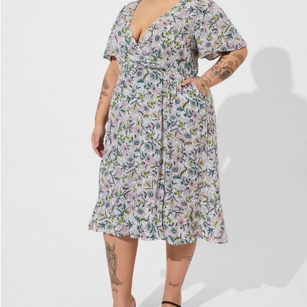 Torrid Midi Swiss Dot Flutter Sleeve Wrap Dress Size Large